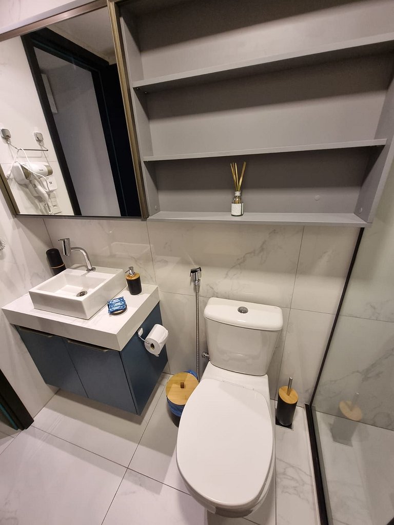 Flat elegante em área nobre e central em Tambau