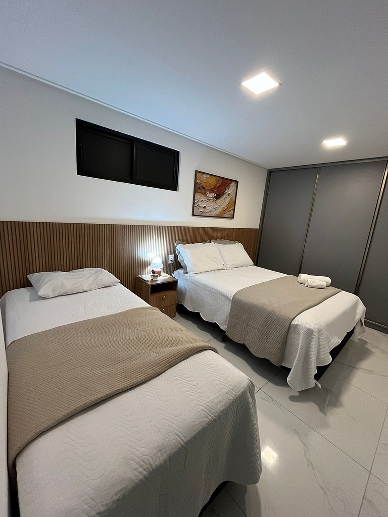 Flat elegante em área nobre e central em Tambau