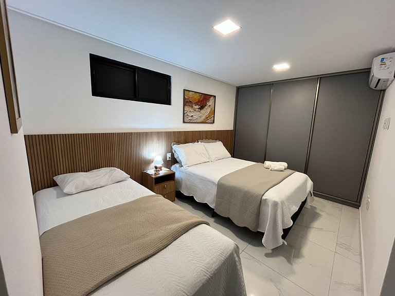 Flat elegante em área nobre e central em Tambau