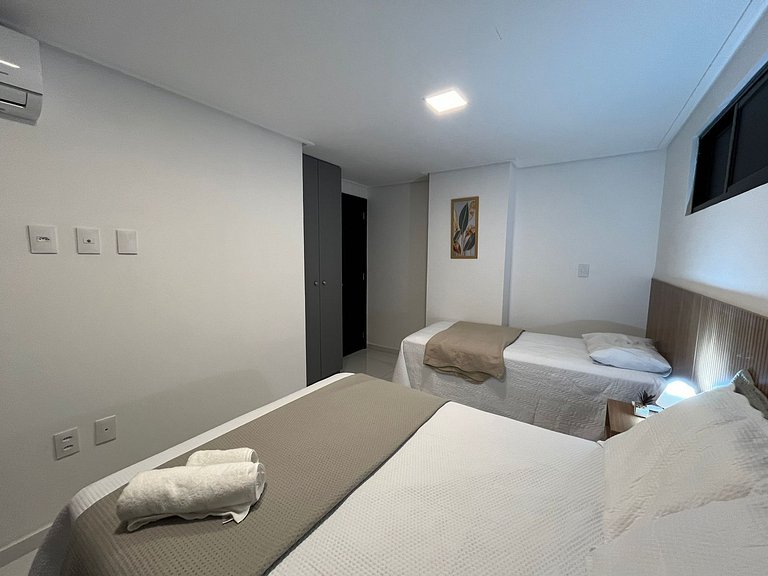 Flat elegante em área nobre e central em Tambau
