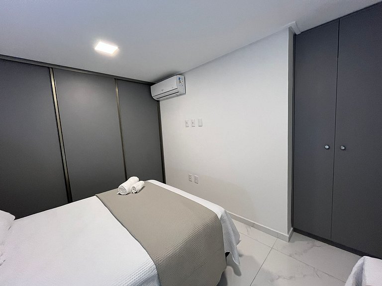 Flat elegante em área nobre e central em Tambau