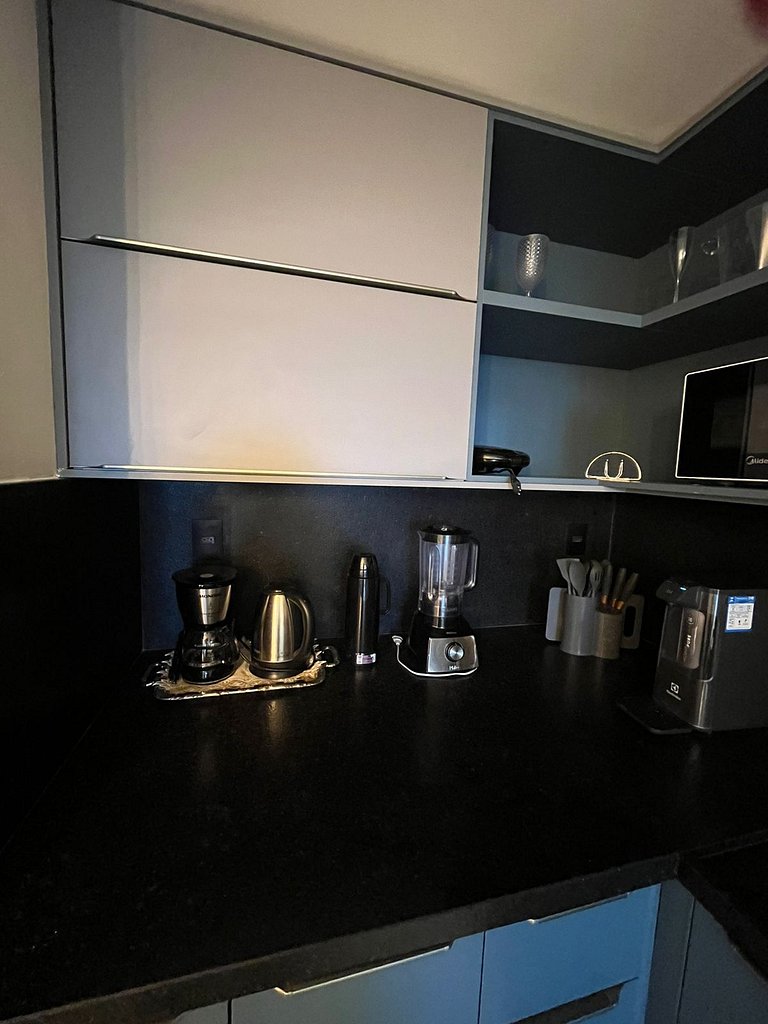 Flat elegante em área nobre e central em Tambau