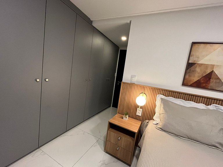 Flat elegante em área nobre e central em Tambau