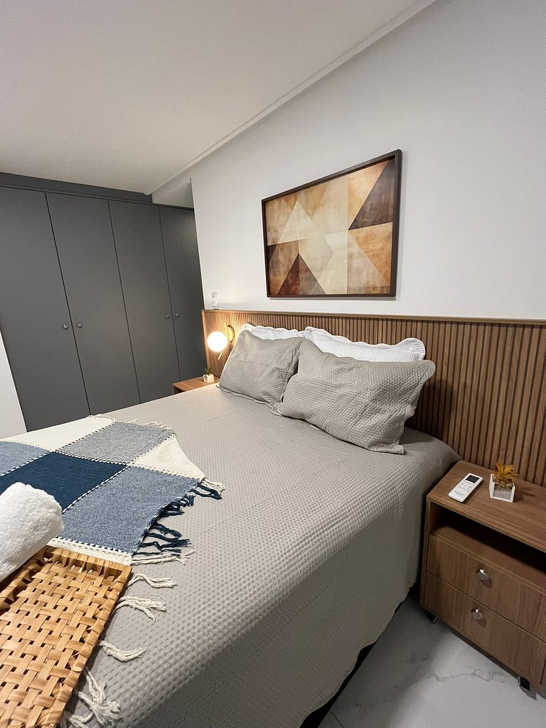 Flat elegante em área nobre e central em Tambau