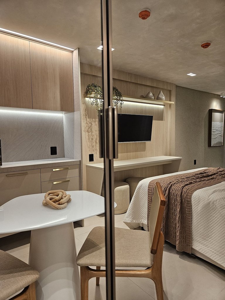 Flat Pé na Areia com Piscina - Jardim Oceania