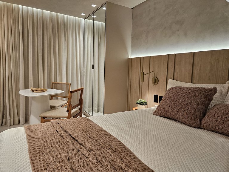 Flat Pé na Areia com Piscina - Jardim Oceania