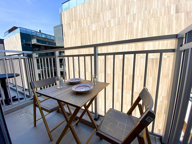 Flat em Cabo Branco a Passos da Praia