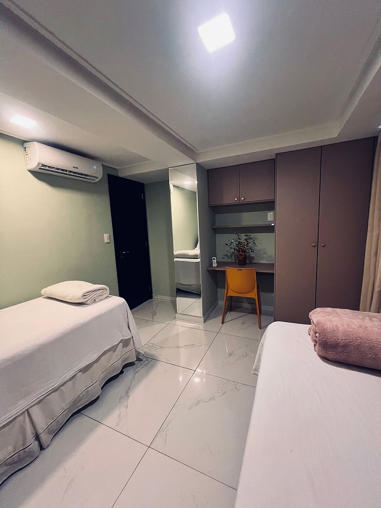 Apartamento 2Q completo com vista para o mar em Tambaú e pis