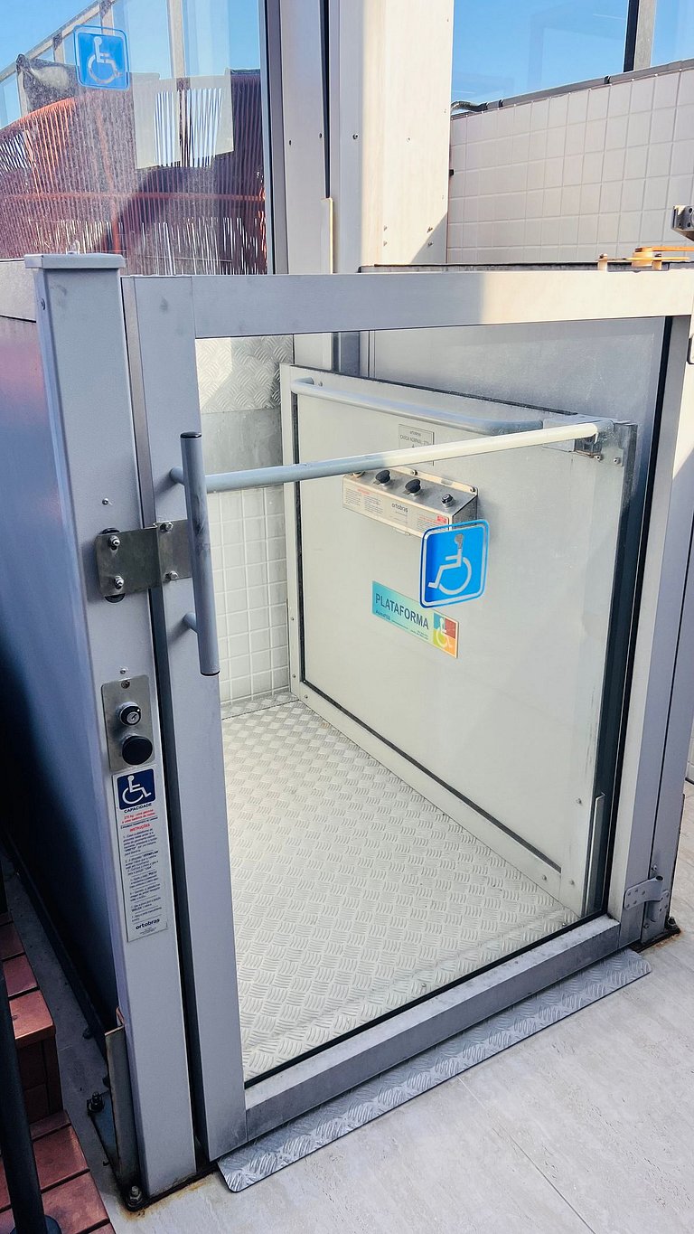 Flat Completo Vista Incrível Beira-mar - Moderno