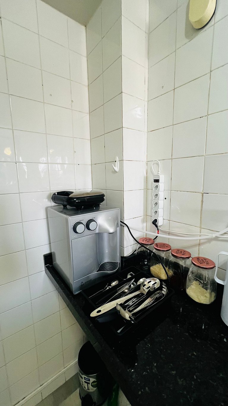 Ap Completo com 2q + Cozinha - Próximo da Praia