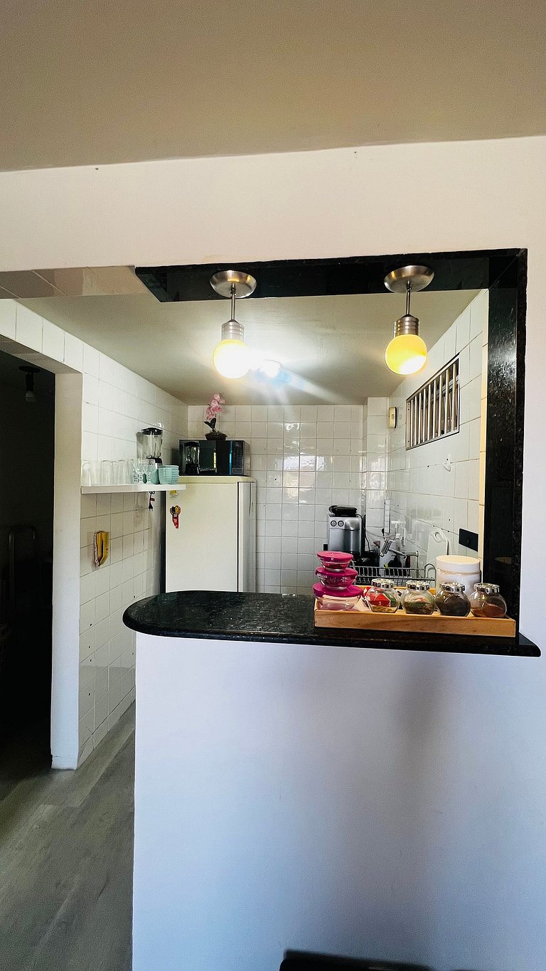 Ap Completo com 2q + Cozinha - Próximo da Praia