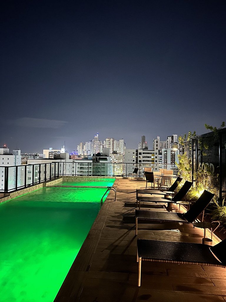 Flat em Tambaú c/ Piscina - Próximo a Praia