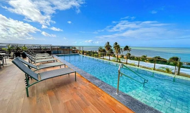 Flat Completo com Piscina - Beira-mar Cabo Branco