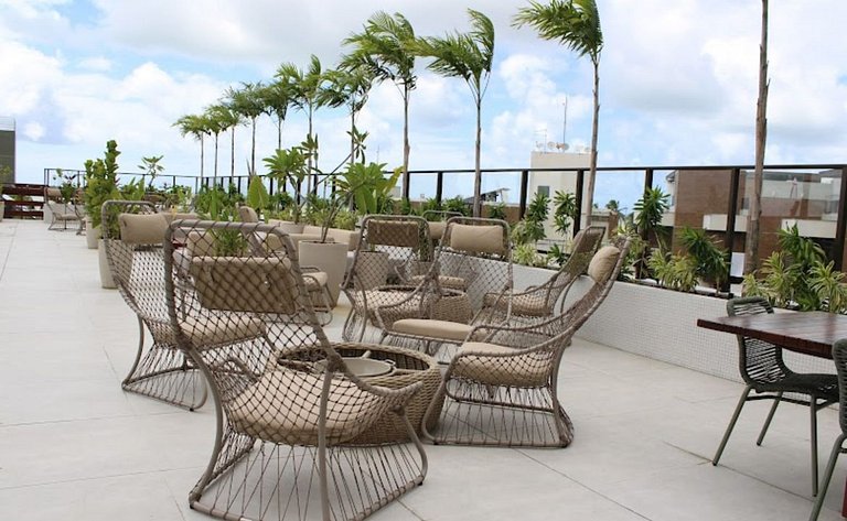 Flat Completo com Piscina - Beira-mar Cabo Branco