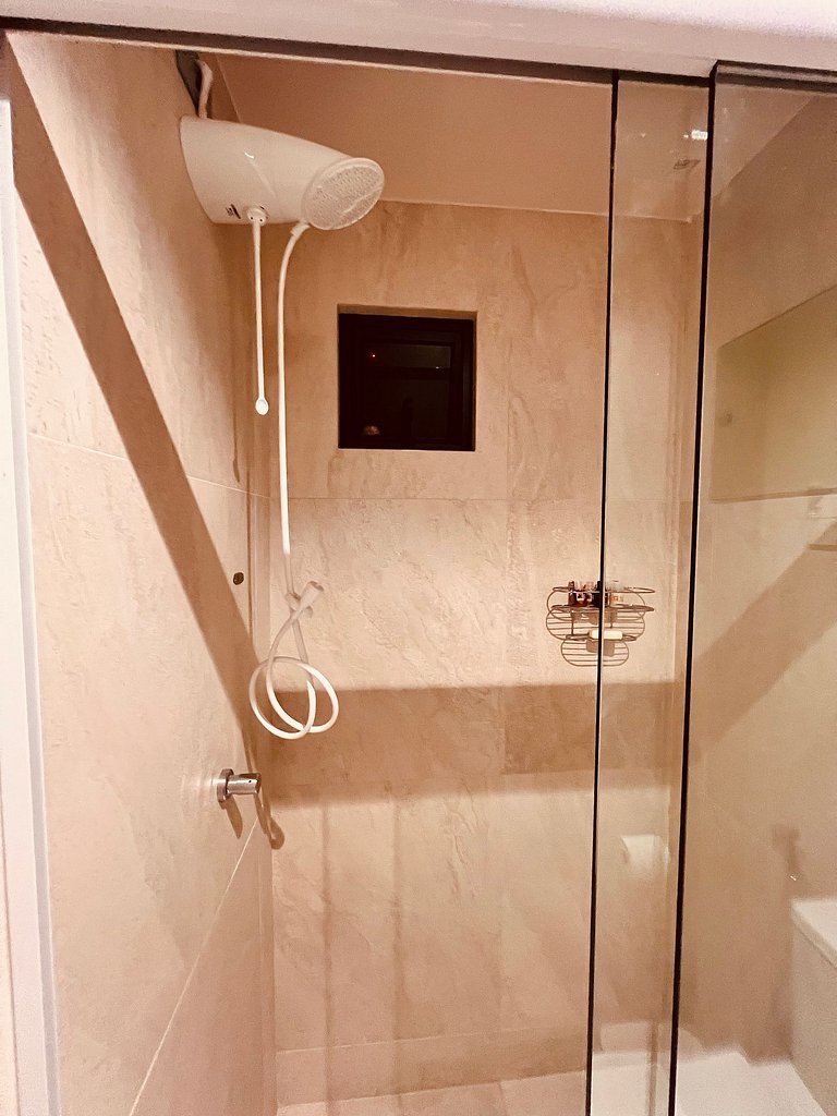 Flat Pé na Areia – Experiência Única no Mar