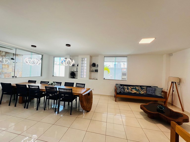 Casa Completa com Piscina | Até 15 Hóspedes