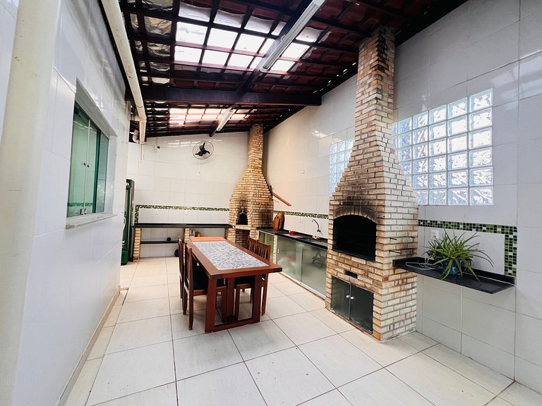 Casa Completa com Piscina | Até 15 Hóspedes