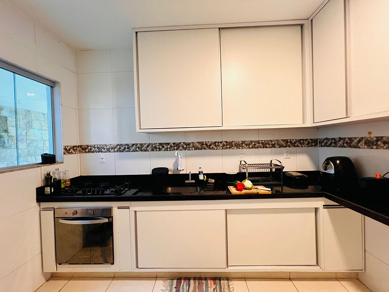 Casa Completa com Piscina | Até 15 Hóspedes