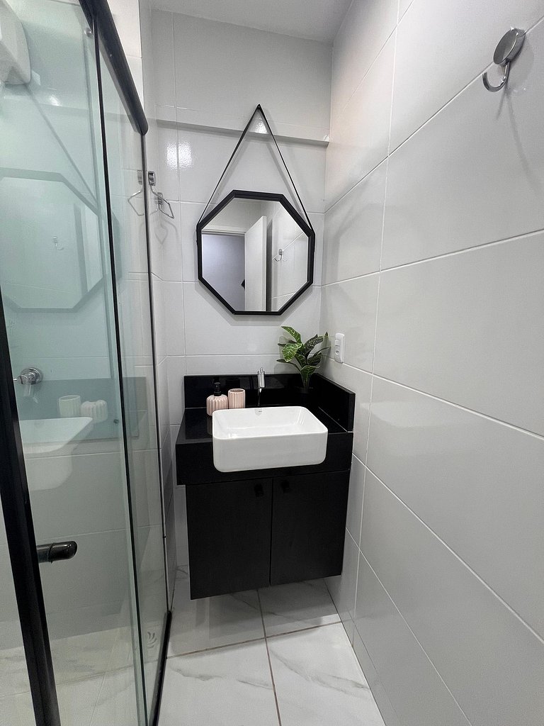 Flat completo poucos metros da praia