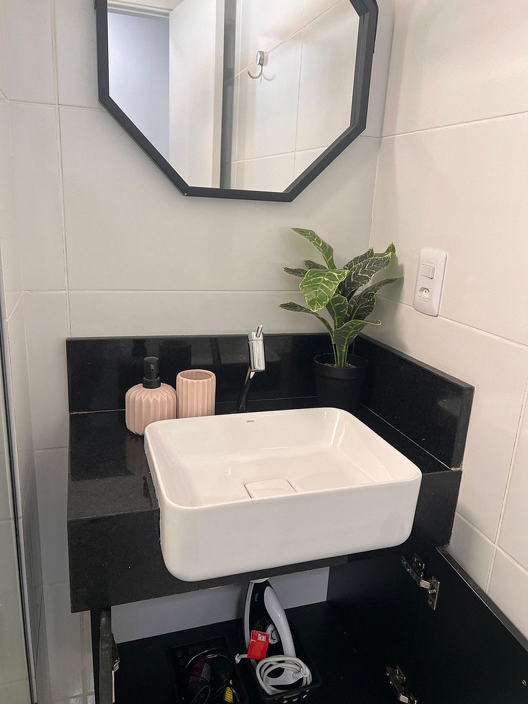 Flat completo poucos metros da praia