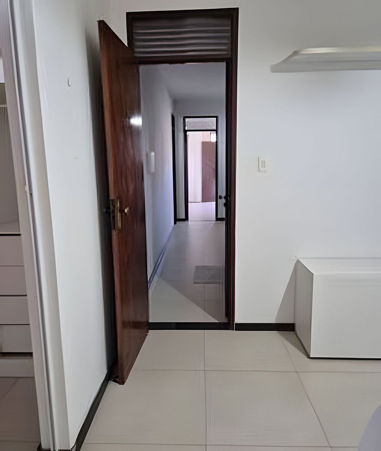 Casa completa com 5 quartos próx ao mar.