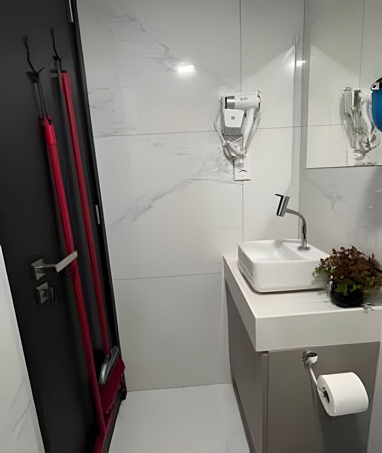 Flat moderno e cheio de estilo em Tambaú
